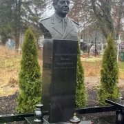 Бюст для пам'ятника.14