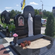 Барельєфи на пам'ятники.25