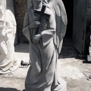 Скульптура з граніту.52