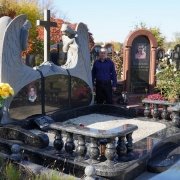 Скульптура з граніту.31