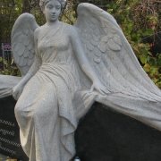 Скульптура з граніту.48
