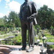 Скульптура з бронзи.18