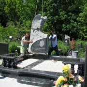 Встановлення пам'ятника.6