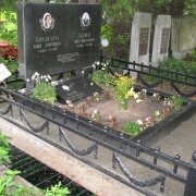 Типові пам'ятники.16