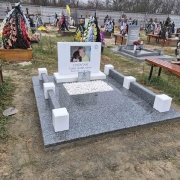 Пам'ятники євреям. Варіант пам'ятника на цвинтарі для жінки.
