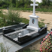 Нові пам'ятники.70