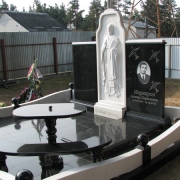 Нові пам'ятники.102