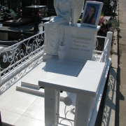 Нові пам'ятники.60