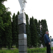 Пам'ятники з янголами.51