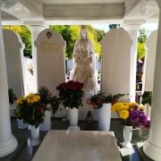 Пам'ятники класу люкс.2