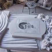 Пам'ятники з квітами.3
