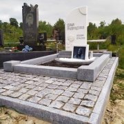 Пам'ятники з квітами.6