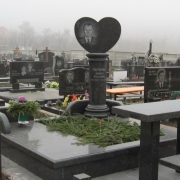 Пам'ятники з серцем.11
