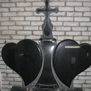 Пам'ятники з серцем.8