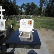 Пам'ятники на одного.16