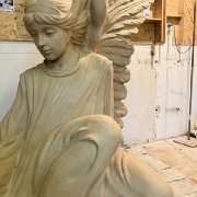 Замовити скульптуру янгола у Києві сьогодні.