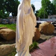 Скульптури Богородиці.1
