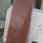 Пам'ятники з рваного каменю.297