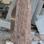 Пам'ятники з рваного каменю.24