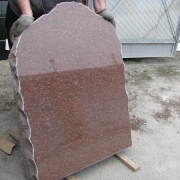 Пам'ятники з рваного каменю.289