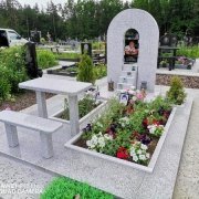 Пам'ятники з білого граніту.17
