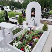 Пам'ятники з білого граніту.19