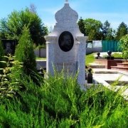 Пам'ятники з білого граніту.22