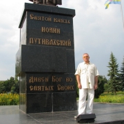 Сучасні пам'ятники зі скульптурою.11
