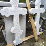 Пам'ятники у формі хреста.1