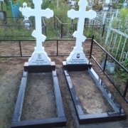 Пам'ятники у формі хреста.5