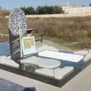 Пам'ятники з портретом у склі.22