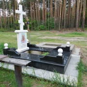 Пам'ятники з портретом у склі.28