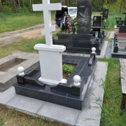Пам'ятники з портретом у склі.31