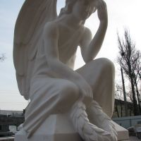 Скульптура для юнака
