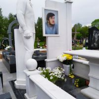 Скульптура для юнака